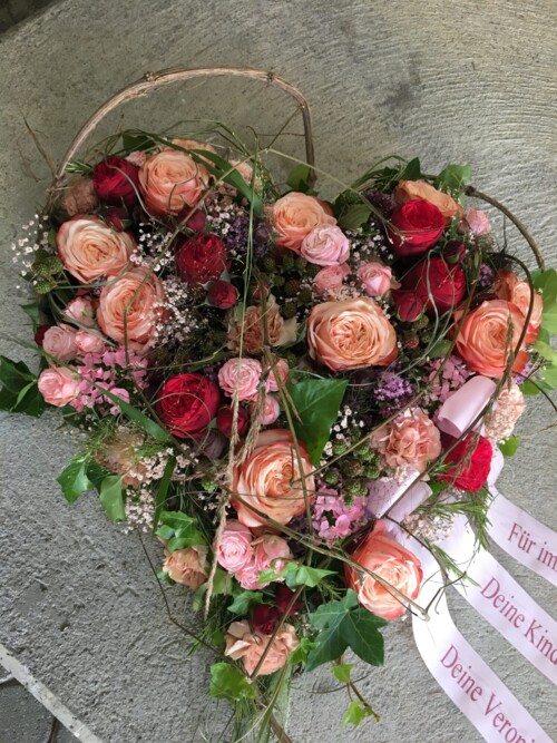 blumig_trauerfloristikIMG_4369-scaled